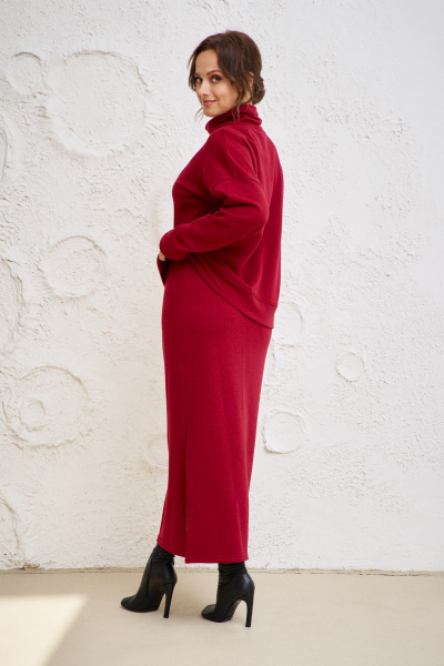 Спортивный трикотажный костюм из джемпера и юбки для повседневности Anastasia 1050.2 бордо - фото 15