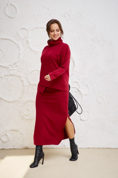 Спортивный трикотажный костюм из джемпера и юбки для повседневности Anastasia 1050.2 бордо - фото 5