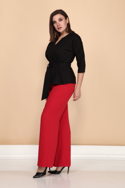 Деловой комплект блуза и облегающие брюки из текстиля Klever 376/275 красный/черный - фото 3