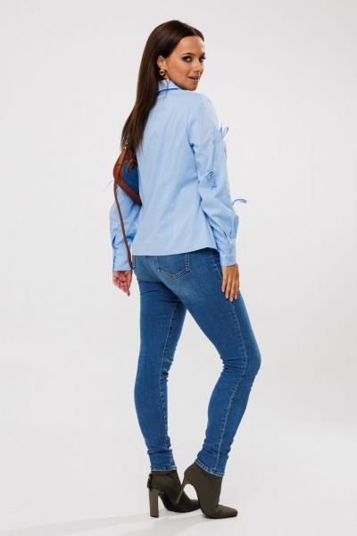 Демисезонная блуза из текстиля с бантиками на рукавах Mubliz 196 голубой - фото 8