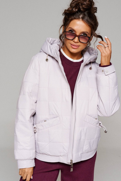 Белая демисезонная куртка с капюшоном, прорезными карманами и утеплителем Beautiful&Free 6230 слоновая_кость - фото 8