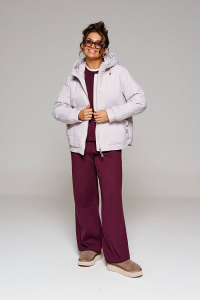 Белая демисезонная куртка с капюшоном, прорезными карманами и утеплителем Beautiful&Free 6230 слоновая_кость - фото 2