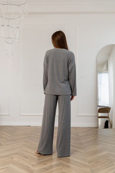 Классический комплект из трикотажа с брюками и джемпером с разрезами Atelero 1108С серый - фото 2