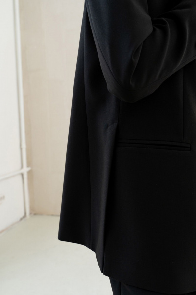 Черный жакет свободного силуэта из текстиля SILVERSPICE S-2423 - фото 9