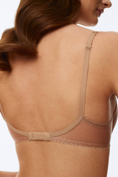 Бежевый трикотажный бюстгальтер с минимальным пуш-апом на каркасах Леди Леда 654-139 - фото 4