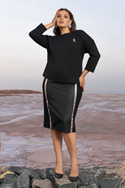 Черный костюм юбочный из плотного трикотажа с эко-кожей Andina 960 черный - фото 2