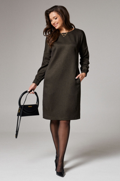 Платье свободное из немнущейся ткани с асимметричным низом Панда 182680w зеленый - фото 2