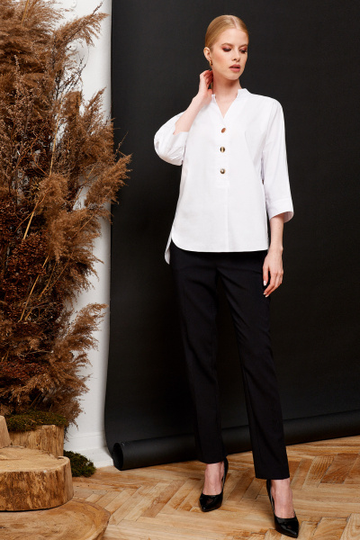 Длинная белая блузка-рубашка с воротником и накладными карманами Панда ПА-485140p белый - фото 9