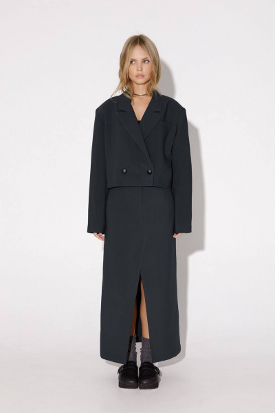 Демисезонный костюм-двойка из текстиля с разрезом PiRS 5053 графитовый - фото 1