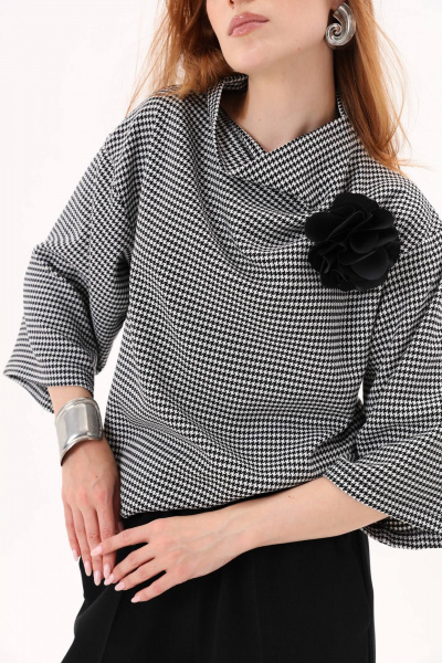 Джемпер свободного кроя с широким рукавом и брошей-цветком NikVa 808-1 - фото 4