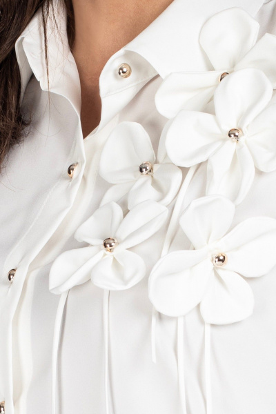 Блуза OVERSIZE с цветочным декором и застежкой VIZAVI 810 молочный - фото 3