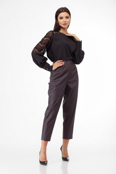 Брюки из экокожи с складками и накладными карманами Anelli 903 коричневый - фото 7