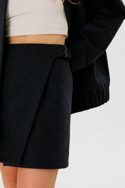 Юбка-мини трапеция из пальтовой ткани на запах FAMA 24040-1 графит - фото 4