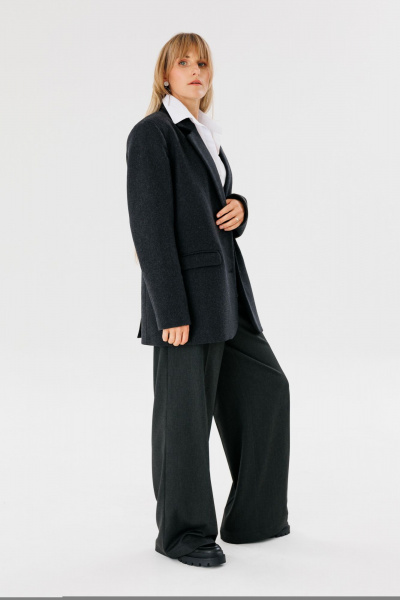 Жакет оверсайз из пальтовой ткани для демисезона FAMA 24041 графит - фото 2