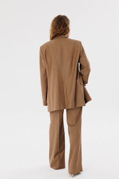Коричневый костюм 3-ка из поливискозы: жакет, брюки, жилет FAMA 24051-2 коричневый - фото 4