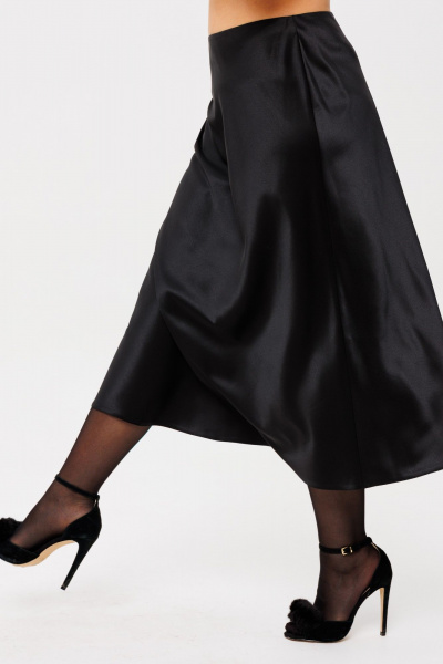 Юбка из атласа миди на косую с обтачкой и элегантным кроем Anelli 1291 черный_лебедь - фото 10
