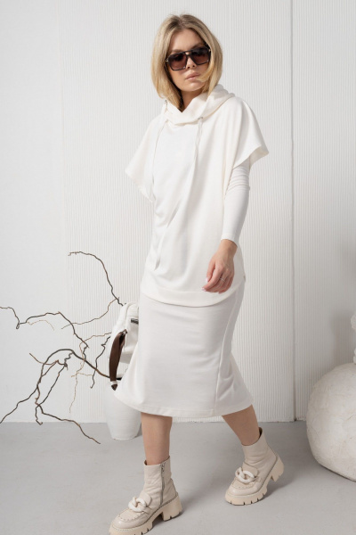 Трикотажный жилет из хлопка для многослойных образов AMORI 6449 молоко - фото 1