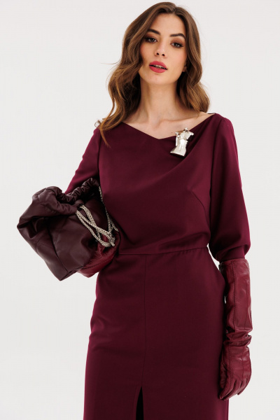 Платье миди полуприлегающего силуэта из текстиля EOLA 2669 бордовый - фото 5
