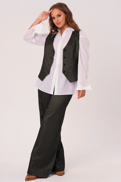 Классический брючный комплект с жилеткой, рубашкой и брюками Angelina & Сompany 1159 - фото 2