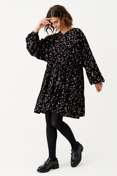 Платье расширенного силуэта с ярусами на сборке Панда 158280w черный - фото 1