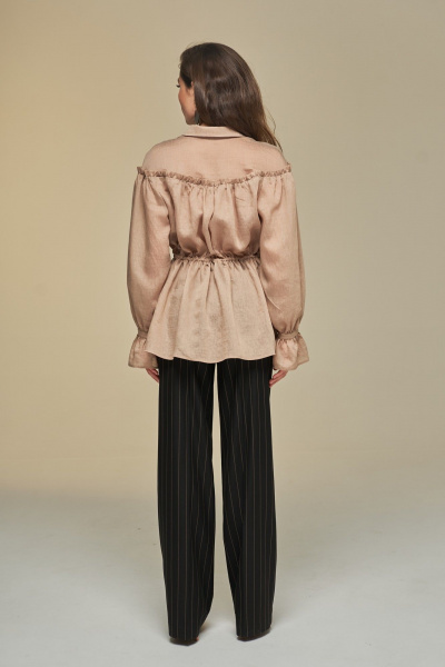 Блуза из текстиля с баской и пышными рукавами DEVITA 6014 соломенный - фото 13