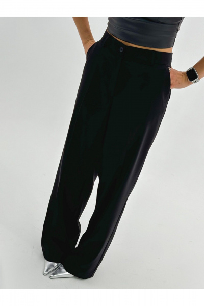 Классические брюки со стрелками из костюмной вискозы DEVITA 3017-2 черный - фото 9