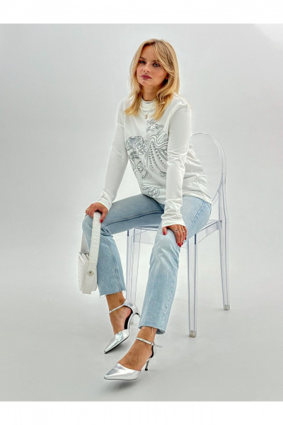 Джемпер из трикотажа с авторским принтом и шелкографией DEVITA 8001 молочный - фото 10