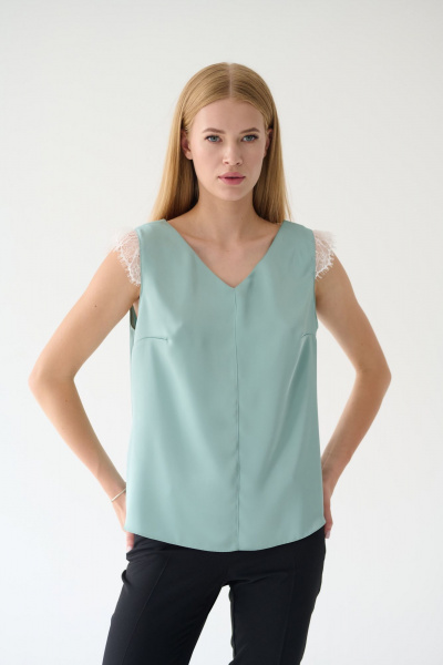 Белая шелковистая блуза в бельевом стиле с кружевными деталями Мастер Мод 854ас мята - фото 1