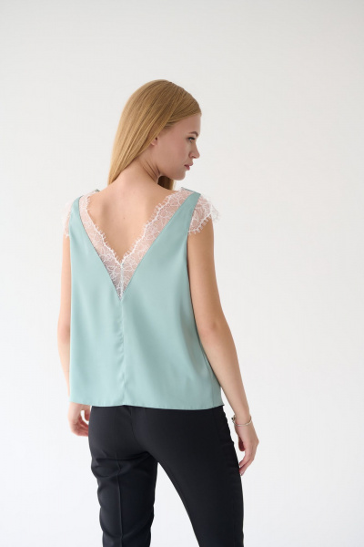 Белая шелковистая блуза в бельевом стиле с кружевными деталями Мастер Мод 854ас мята - фото 2
