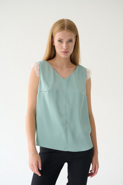 Белая шелковистая блуза в бельевом стиле с кружевными деталями Мастер Мод 854ас мята - фото 3