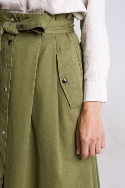 Зеленая миди юбка из хлопка с петлями-застежками Individual design 19123 хаки - фото 4