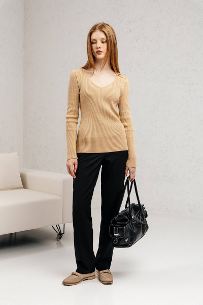 Джемпер желтый прилегающего силуэта с V-образным вырезом Romgil РВ0118-ХЛ5 соломенный - фото 2