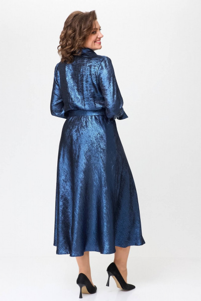 Элегантное платье из ткани с блестящим эффектом и воротником рубашечного типа Koketka i K 1192-1 синий - фото 5