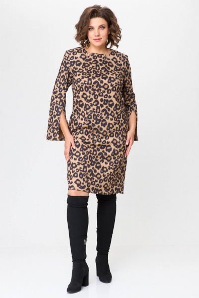 Полу приталое платье из трикотажа с высоким разрезом и нарядным стилем Koketka i K 1196 - фото 4