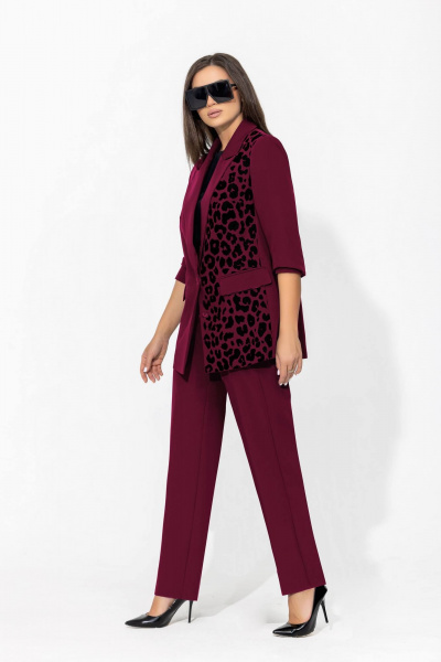 Брючный костюм с анималистичным принтом и классическим пиджаком Gold Style 2675 бордо - фото 1