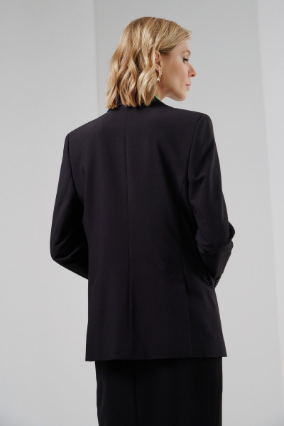Демисезонный черный жакет с рельефными швами и застежкой HELEN BIRCH J023b - фото 9