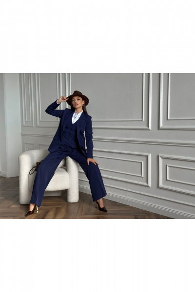 Деловой костюм: брюки, жакет и жилет из текстиля, демисезон Dilana VIP 1993 синий - фото 6