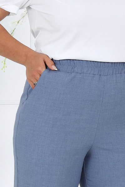 Деловой костюм блуза, брюки и жакет из текстиля-голубой Ninele 7463 небесный - фото 10