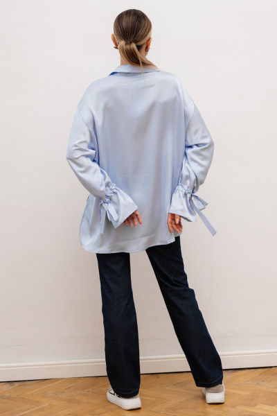 Блузка из атласа с рукавом и бантиком на манжете Ivera 5134 голубой - фото 6