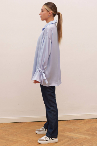 Блузка из атласа с рукавом и бантиком на манжете Ivera 5134 голубой - фото 5