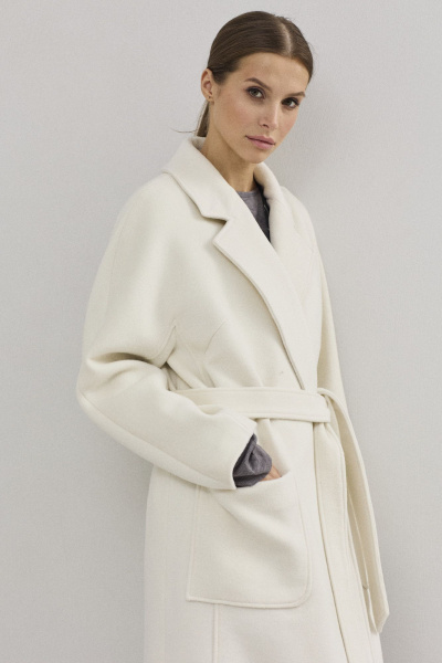 Модное женское пальто двубортное из шерсти DAVA 7002 молочный - фото 7