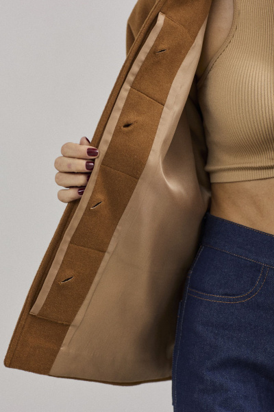 Полупальто из пальтовой ткани и шерсти с накладными карманами DAVA 7003 кэмел - фото 6