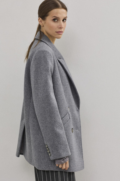 Пальто двубортное серое из пальтовой шерсти DAVA 7005 серый - фото 10