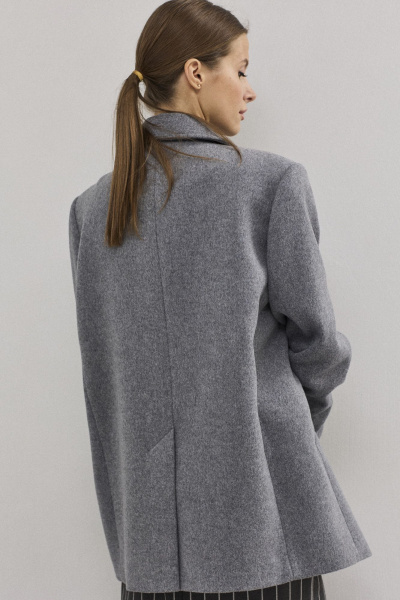 Пальто двубортное серое из пальтовой шерсти DAVA 7005 серый - фото 9