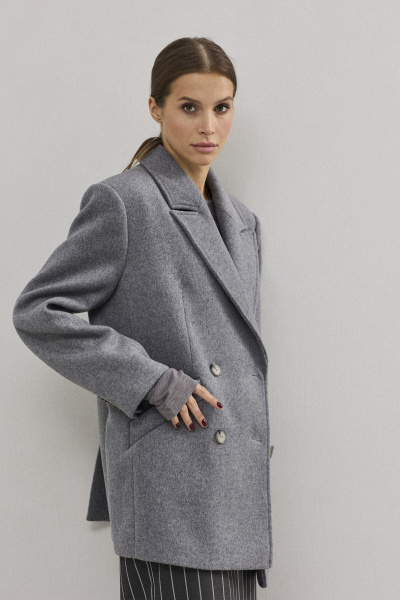 Пальто двубортное серое из пальтовой шерсти DAVA 7005 серый - фото 8