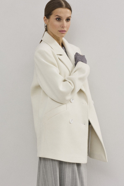 Пальто двубортное молочное из пальтовой ткани с карманами DAVA 7005 молочный - фото 6