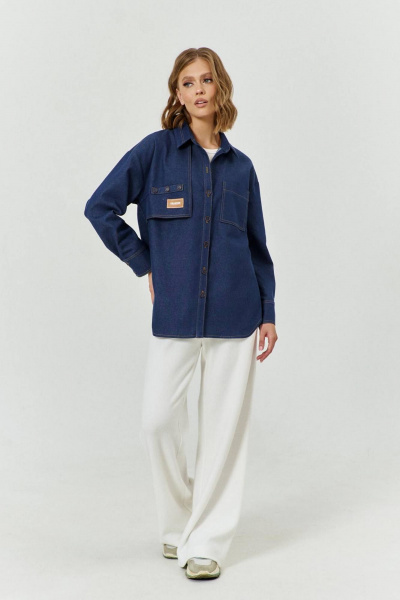 Рубашка женская из джинсовой ткани с накладным карманом COCKTAIL 1027 - фото 2