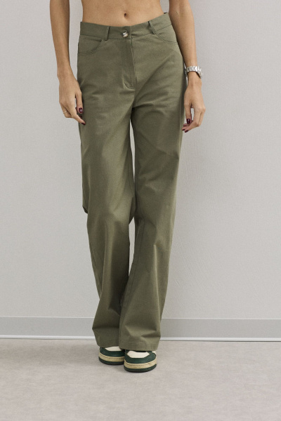 Хлопковые свободные брюки из текстиля с функциональными карманами DAVA 5187 хаки - фото 3