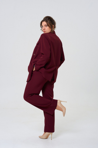 Брючный и жакетный деловой комплект из ткани для женщин TVIN 7732 винный - фото 10