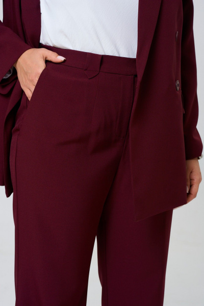 Брючный и жакетный деловой комплект из ткани для женщин TVIN 7732 винный - фото 6